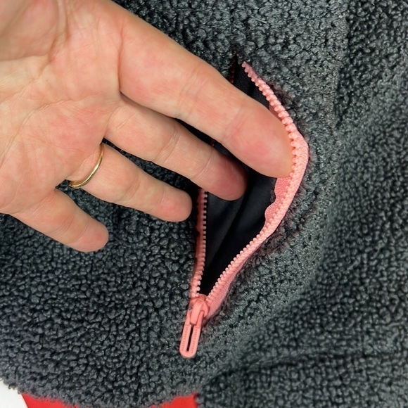 Under Armour Golf Jacket Women's Size L Gray Peach Fleece Zip Pockets Heavy Pile - Picture 8 of 14